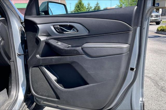 2023 Chevrolet Traverse AWD LT Leather