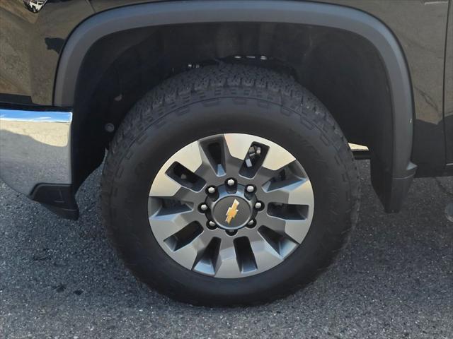 2026 Chevrolet Silverado 2500HD Crew Cab, Standard Bed, LT, 4WD