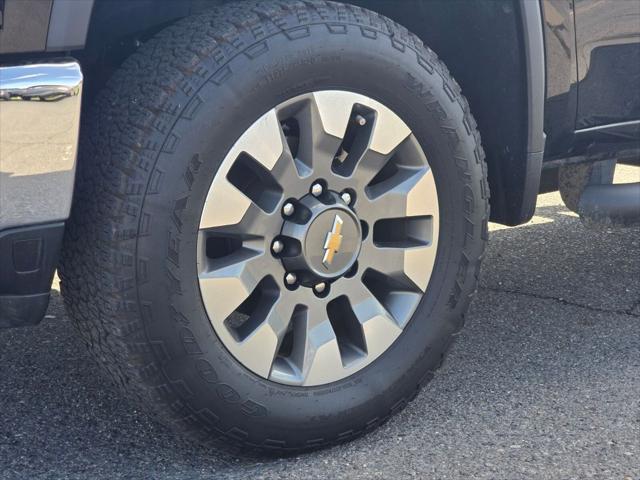 2026 Chevrolet Silverado 2500HD Crew Cab, Standard Bed, LT, 4WD