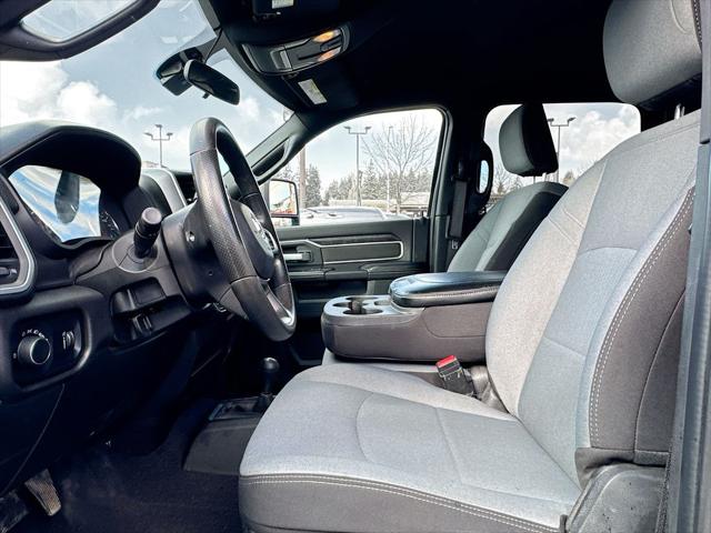 2024 Ram 3500 Tradesman/SLT/Laramie/Limited