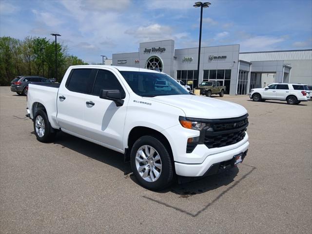 2024 Chevrolet Silverado 1500 2WD Crew Cab Short Bed Custom