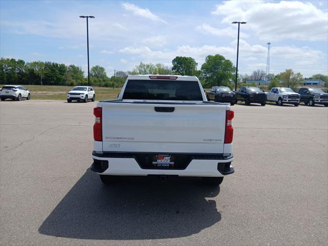2024 Chevrolet Silverado 1500 2WD Crew Cab Short Bed Custom