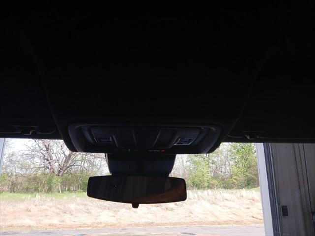 2024 Chevrolet Silverado 1500 2WD Crew Cab Short Bed Custom