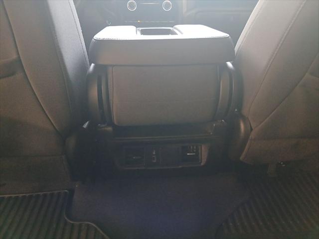 2024 Chevrolet Silverado 1500 2WD Crew Cab Short Bed Custom