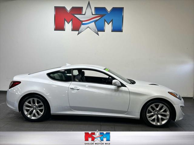 2015 Hyundai Genesis Coupe 3.8 Base 2015 Hyundai Genesis Coupe 3.8 Base