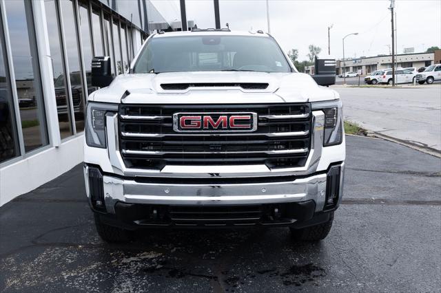 2026 GMC Sierra 2500HD Crew Cab, Standard Bed, SLT, 4WD