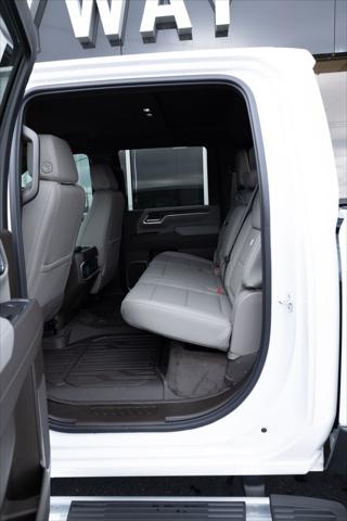 2026 GMC Sierra 2500HD Crew Cab, Standard Bed, SLT, 4WD