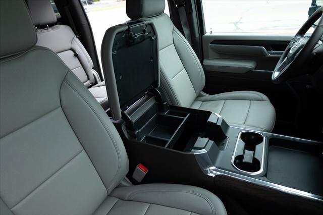 2026 GMC Sierra 2500HD Crew Cab, Standard Bed, SLT, 4WD
