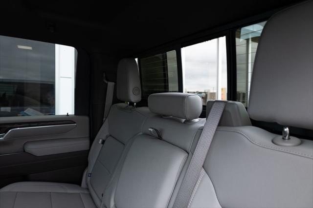 2026 GMC Sierra 2500HD Crew Cab, Standard Bed, SLT, 4WD