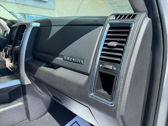 2018 Ram 1500 Laramie Crew Cab 4x4 5'7" Box