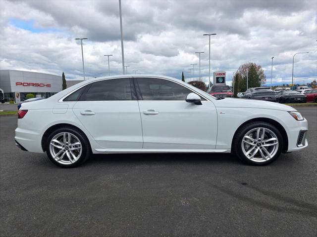 2021 Audi A4 Premium Plus 45 TFSI S line quattro S tronic