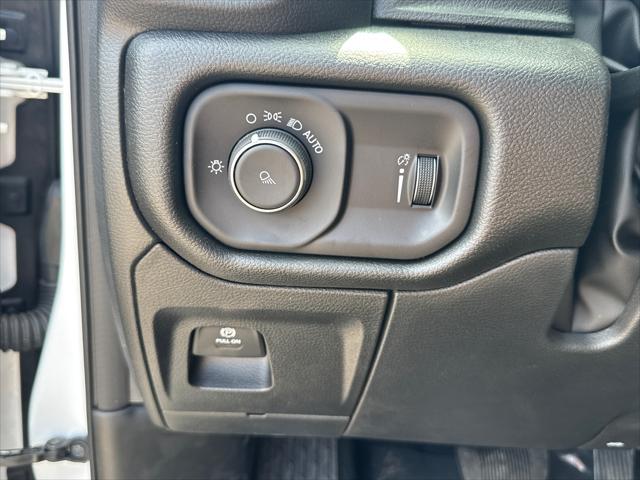 2026 Ram 1500 Tradesman Crew Cab 4x4 57 Box