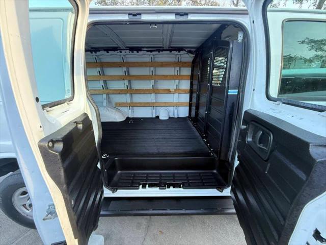 2018 GMC Savana 2500 Work Van