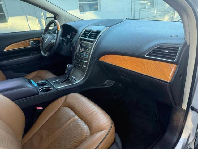 2013 Lincoln MKX Base