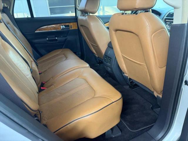 2013 Lincoln MKX Base
