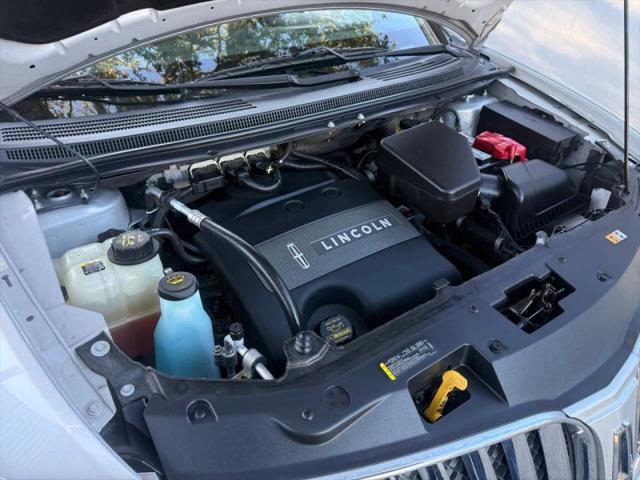 2013 Lincoln MKX Base
