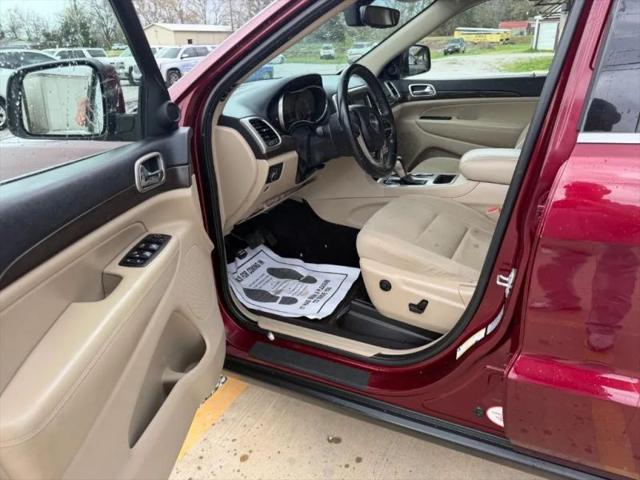 2017 Jeep Grand Cherokee Laredo 4x2