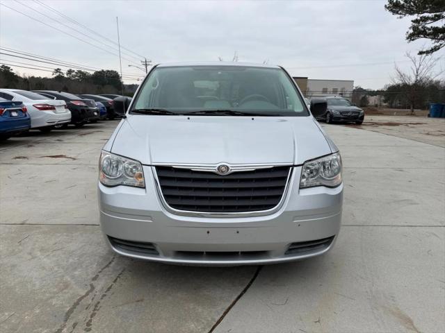 2008 Chrysler Town & Country LX
