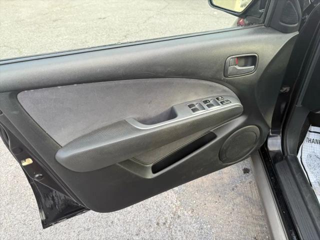 2003 Mitsubishi Outlander LS