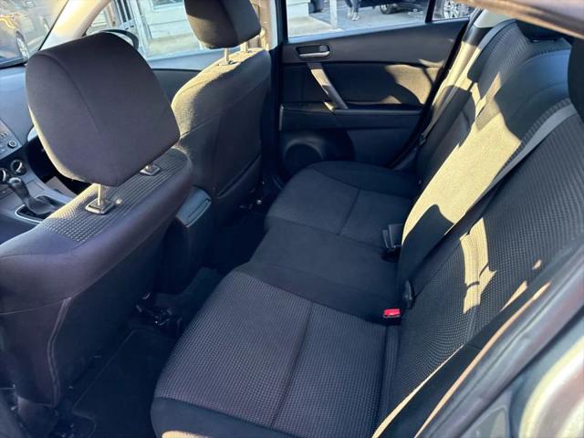 2013 Mazda Mazda3 i Sport