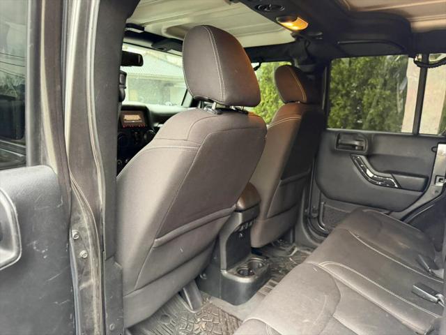 2016 Jeep Wrangler Unlimited Sahara