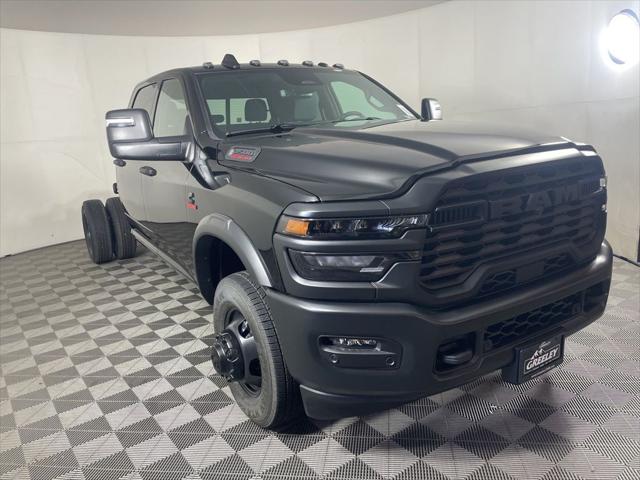 2026 RAM Ram 3500 Chassis Cab RAM 3500 TRADESMAN CREW CAB CHASSIS 4X4 60 CA