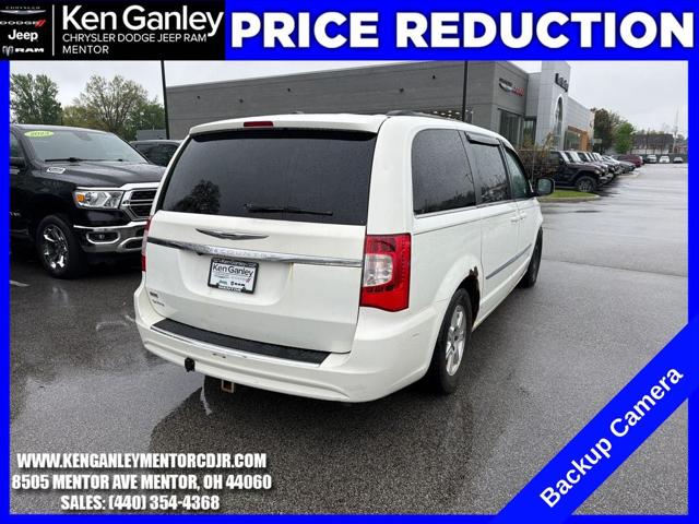 2011 Chrysler Town & Country Touring