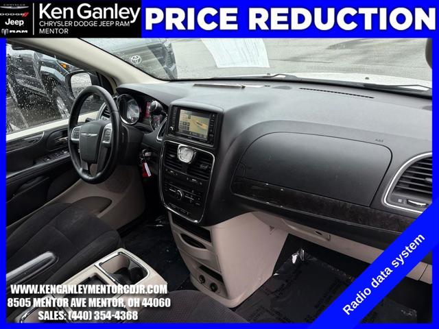 2011 Chrysler Town & Country Touring