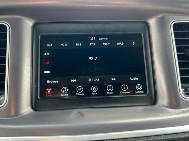 2022 Dodge Charger SXT RWD