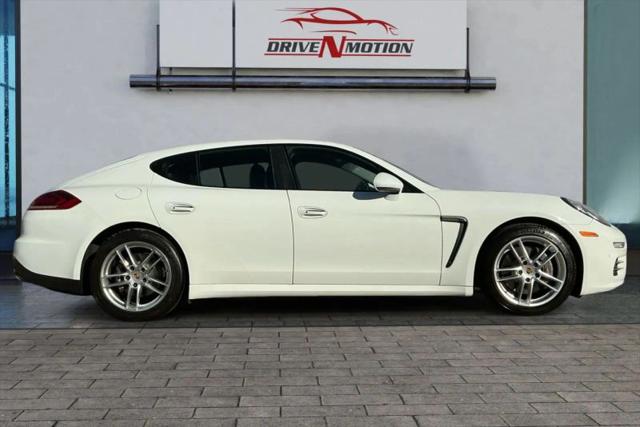 2016 Porsche Panamera Edition