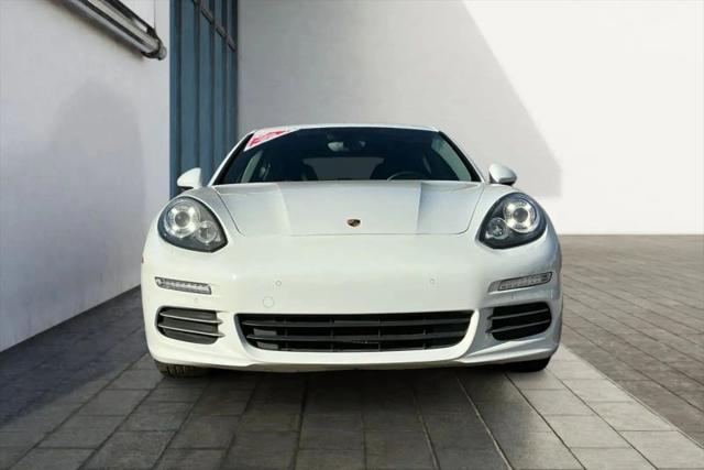 2016 Porsche Panamera Edition