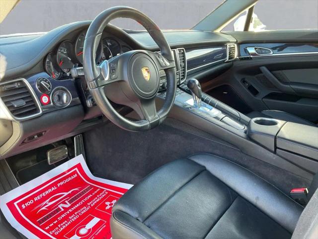 2016 Porsche Panamera Edition