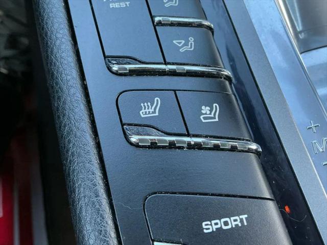 2016 Porsche Panamera Edition