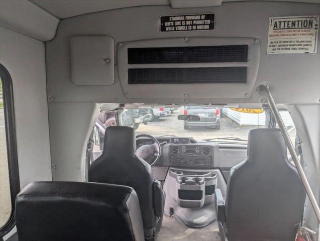 2014 Ford E-350 Cutaway Base