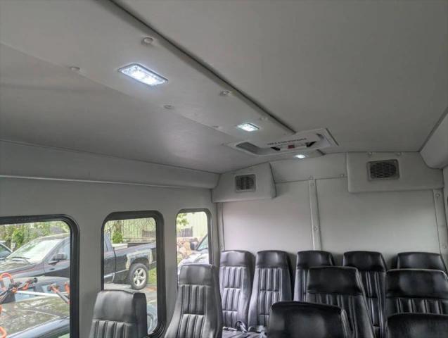 2014 Ford E-350 Cutaway Base