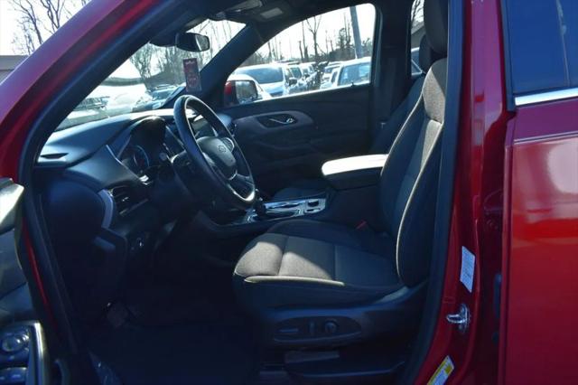 2023 Chevrolet Traverse AWD LT Cloth