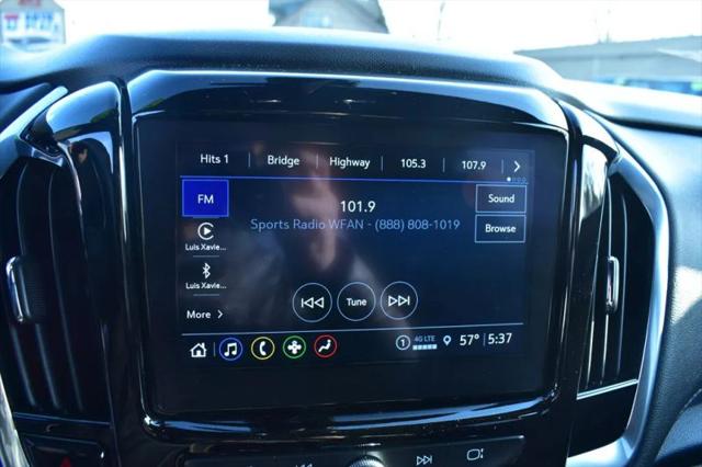 2023 Chevrolet Traverse AWD LT Cloth