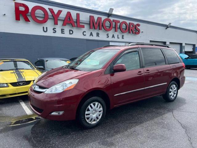 2010 Toyota Sienna XLE for sale in Hyattsville, MD