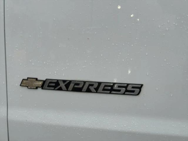 2020 Chevrolet Express Cargo Van RWD 2500 Regular Wheelbase WT