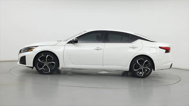 2023 Nissan Altima SR FWD
