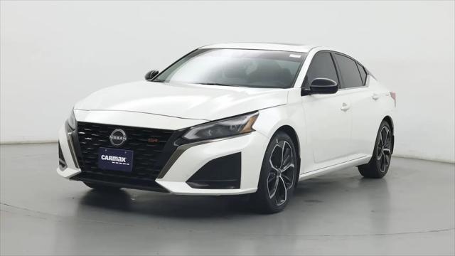 2023 Nissan Altima SR FWD