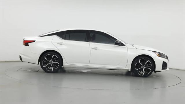 2023 Nissan Altima SR FWD