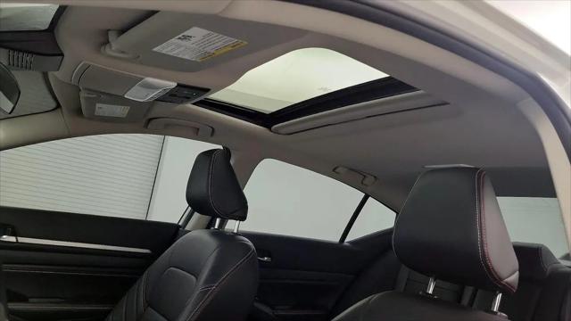 2023 Nissan Altima SR FWD