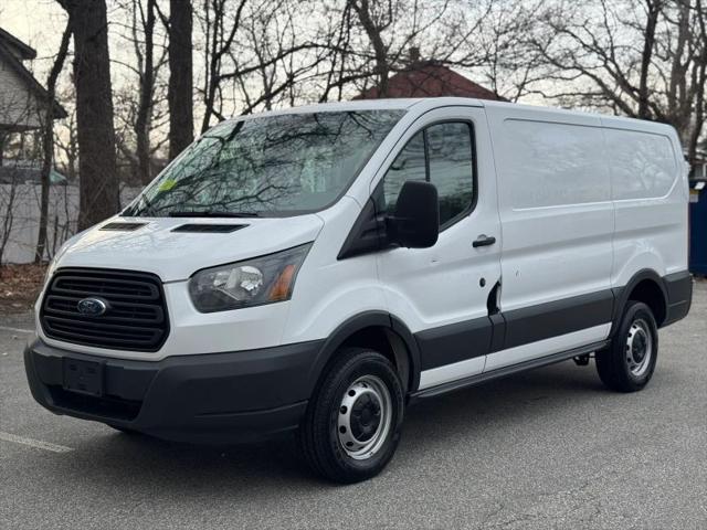 2015 Ford Transit w/60/40 Side Door w/RWB