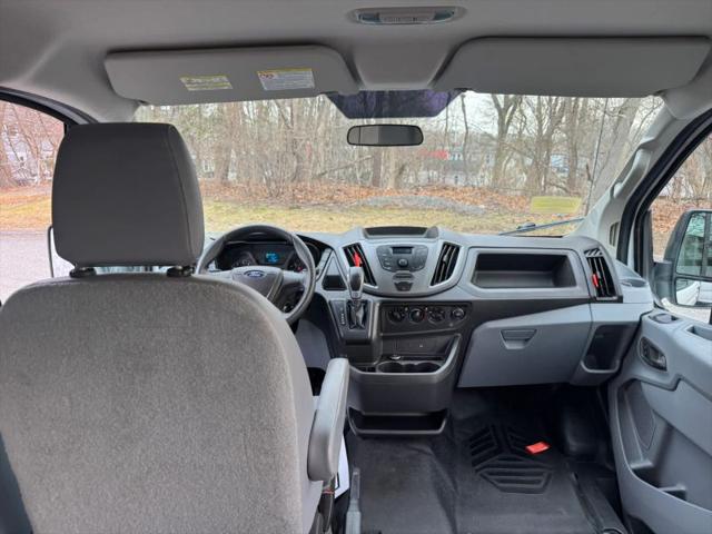 2015 Ford Transit w/60/40 Side Door w/RWB