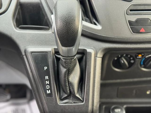 2015 Ford Transit w/60/40 Side Door w/RWB