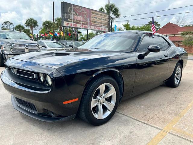2017 Dodge Challenger SXT