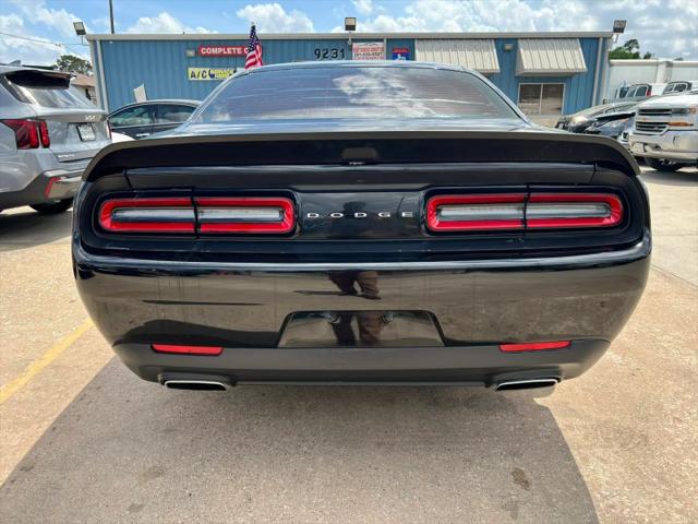 2017 Dodge Challenger SXT