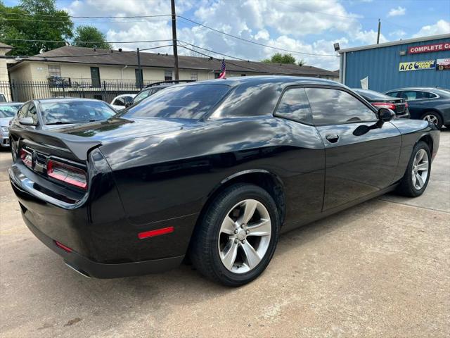 2017 Dodge Challenger SXT