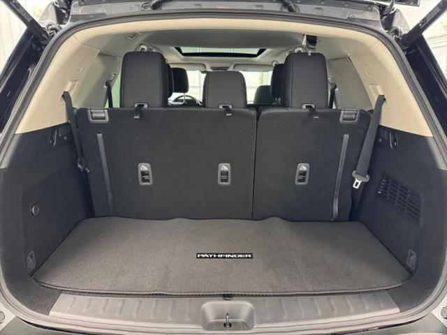 2026 Nissan Pathfinder SV